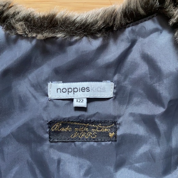 ADORABLE noppies fur vest - Picture 2 of 4